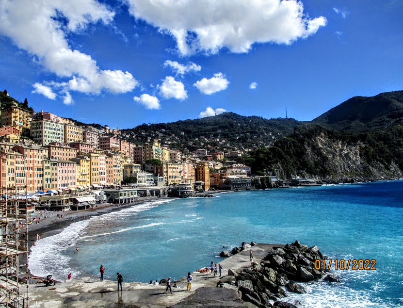 File:Camogli veduta dalla chiesa ott 2022.jpg